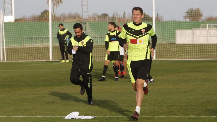 Zotko, esta tarde, en el entrenamiento realizado por el Elche en el Anexo