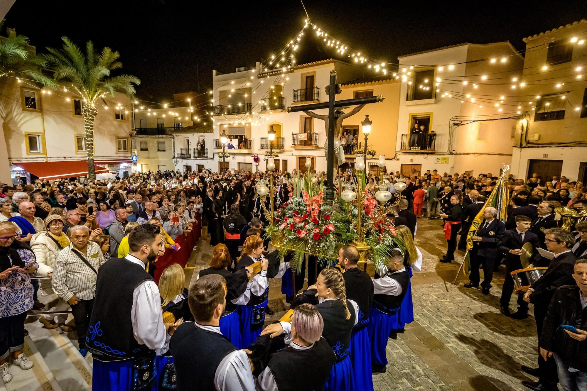 Processó en honor al Santíssim Crist de la Suor a Calp