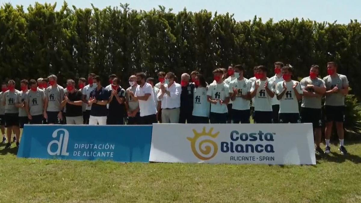 La Selección de fútbol olímpica con presidente Diputación de Alicante y el alcalde de Benidorm