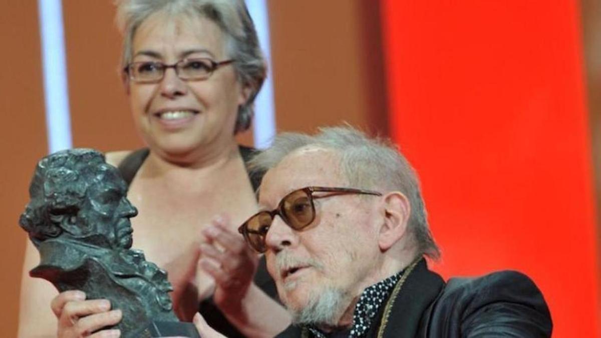 Con Lina Romay, recibiendo el Goya de Honor en 2007.
