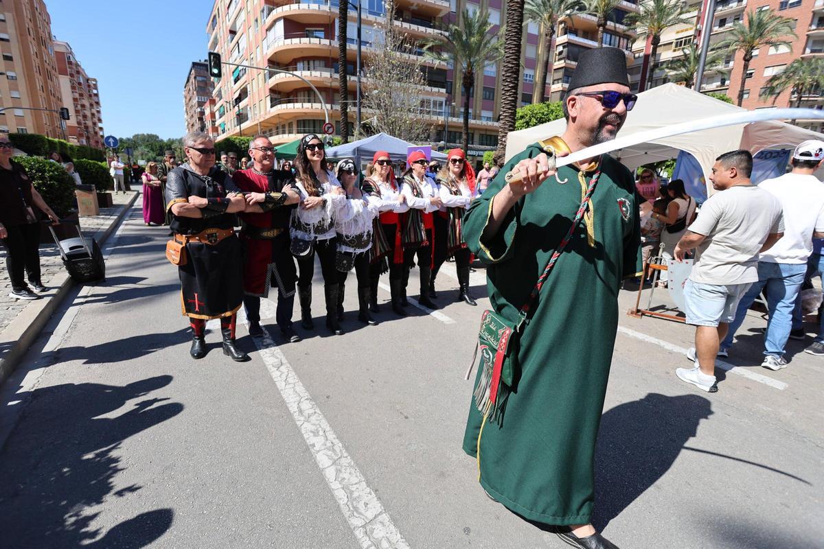 Más de 20.000 personas reivindican el futuro del valenciano en la 'Trobada' de la Ribera