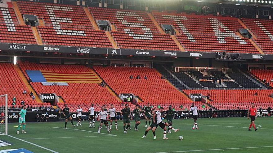 El Valencia CF echa de menos Mestalla