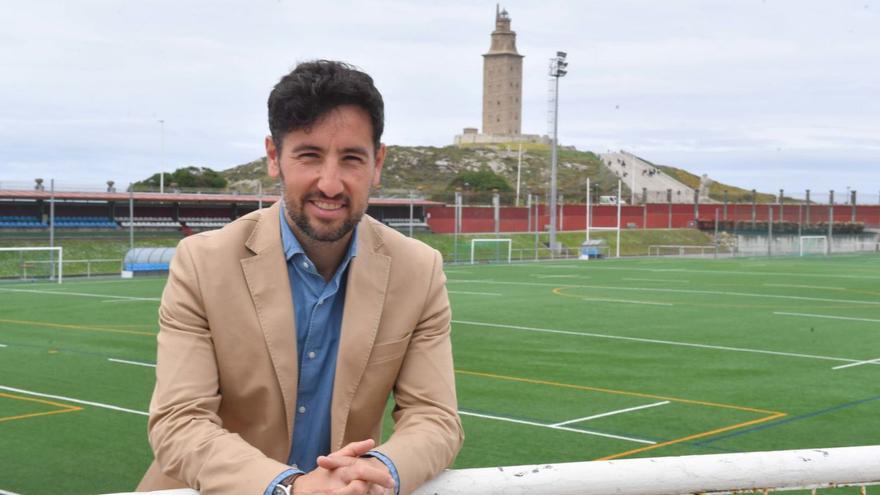 Iago Iglesias: “Me gustaría un derbi abierto, pero el problema son los planteamientos”