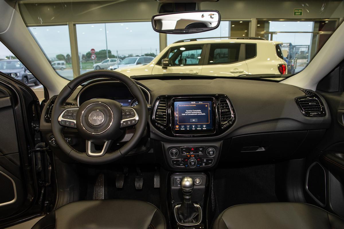 Automóviles Nemesio en Torrent pone a la venta unidades limitadas del Jeep Compass con el nivel de acabado Limited.