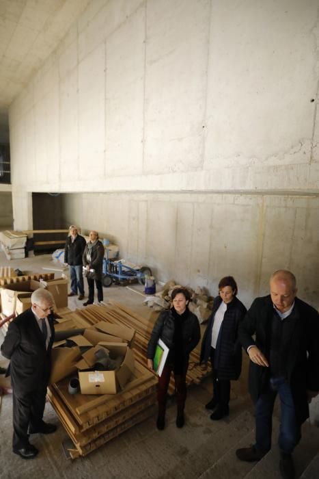 Visita al edificio de Tabacalera