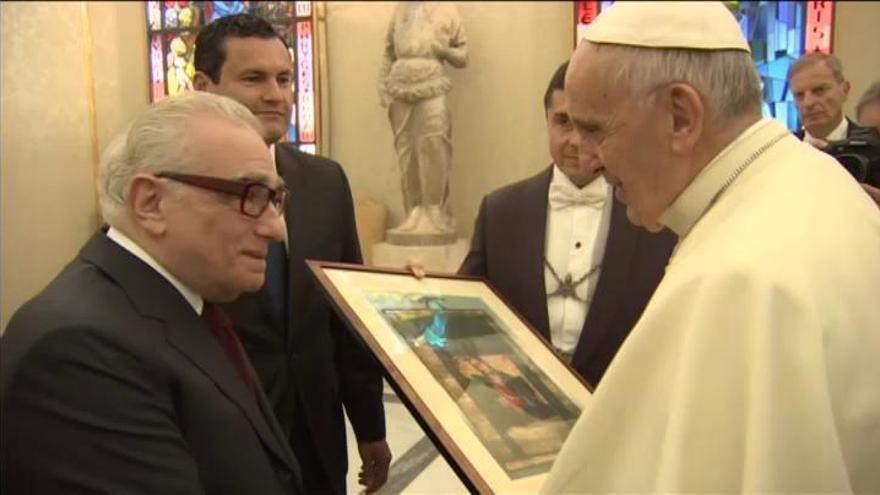 El Papa Francisco se reúne con Martin Scorsese en el Vaticano
