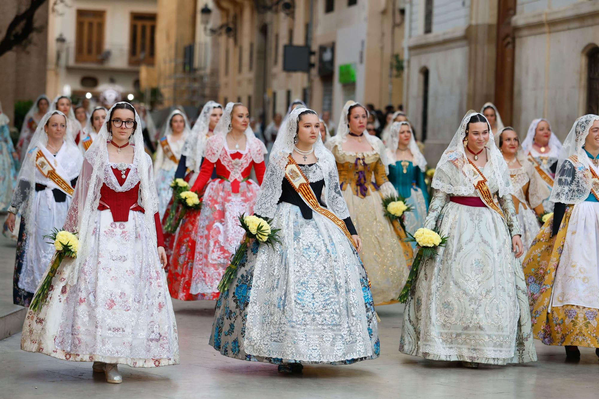 Búscate en el primer día de la Ofrenda en la calle San Vicente entre las 18:00 y las 19:00