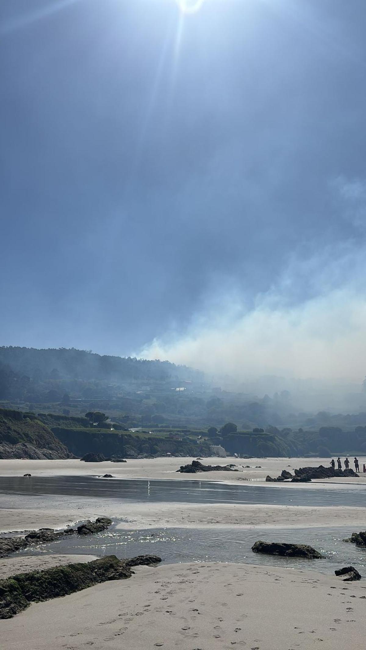Activo un incendio forestal en Caión