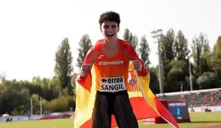 El atleta de Alzira Álex Sangil gana el bronce europeo sub-18 en los 1.500 metros