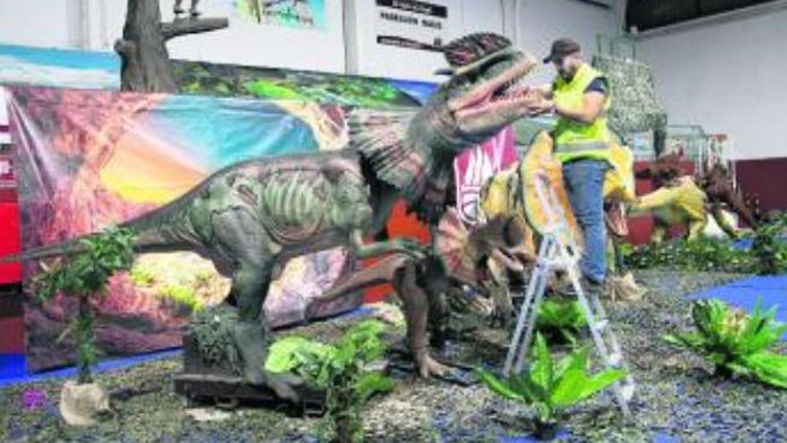 El espectáculo de dinosaurios se instala en el pabellón Oasis