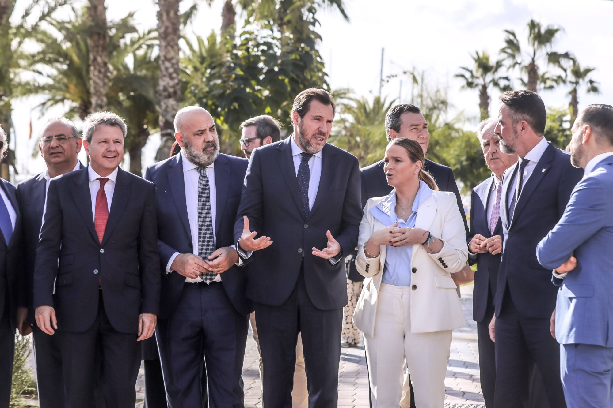 PALMA, EL MINISTRO DE TRANSPORTE OSCAR PUENTE VISITA LA REFORMA DEL PASEO MARITIMO DE PALMA.
