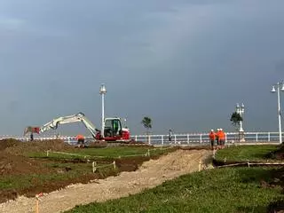 La playa verde del Rinconín: obras para abrir una parte en el verano y un grupo de técnicos ya organizado para diseñar las siguientes fases