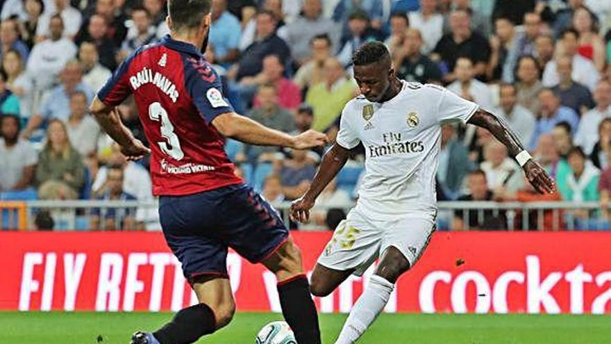 Vinicius va inaugurar el marcador amb un gol superada la mitja hora de joc.