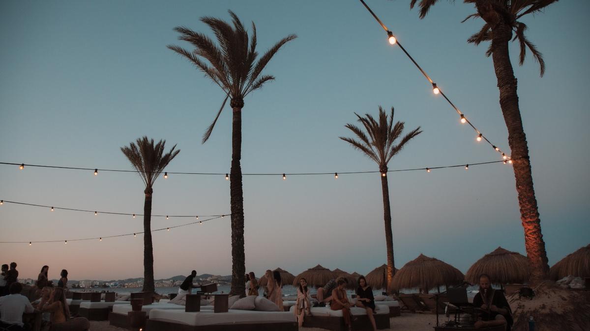 Beachouse Ibiza en Platja d'en Bossa.