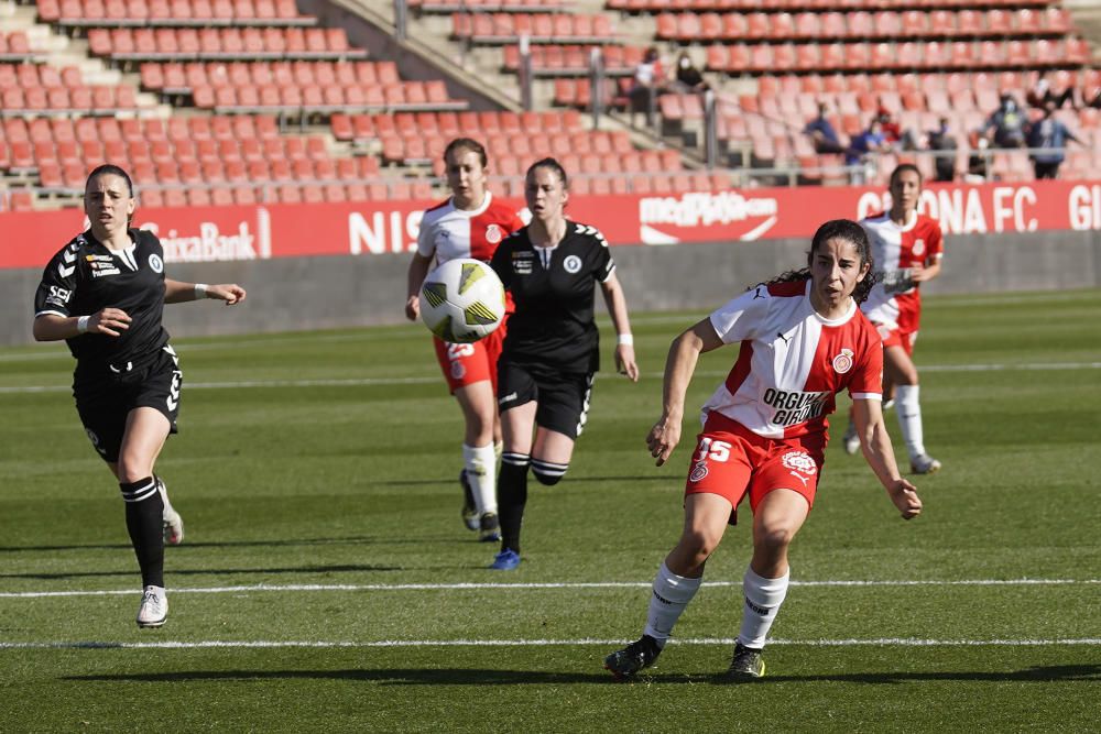 L'afició gaudeix del retorn a Montilivi amb el Girona femení