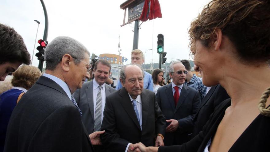 Ventura González, durante la inauguración de la calle en Vigo que lleva su nombre