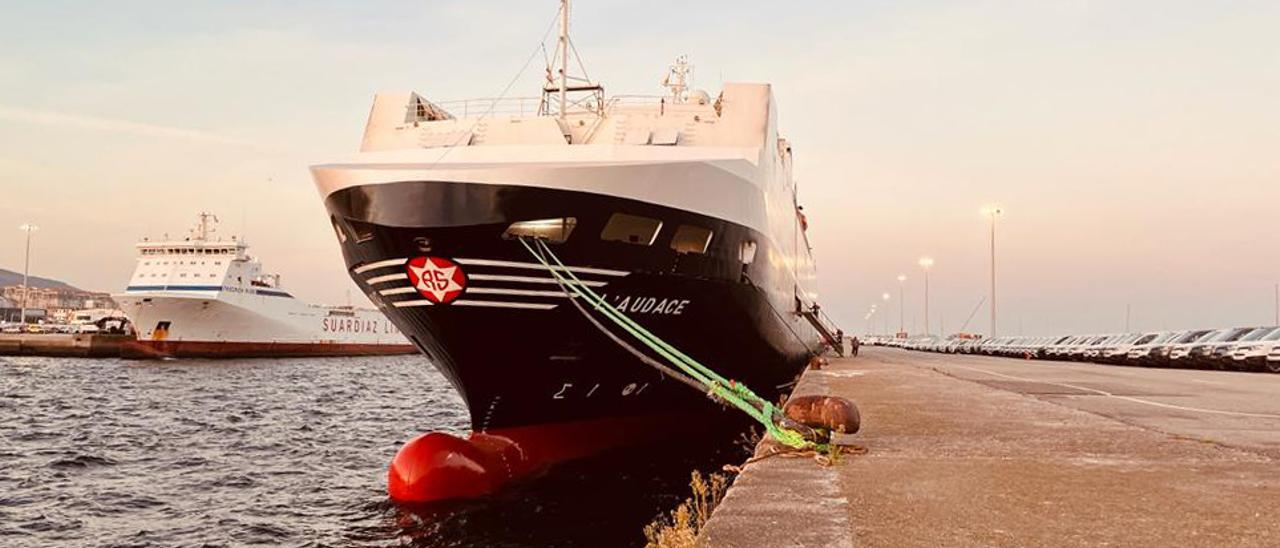 El 'L'audace', atracado en la terminal Ro-Ro de Bouzas días después concluir su puesta a punto en el astillero Metalships