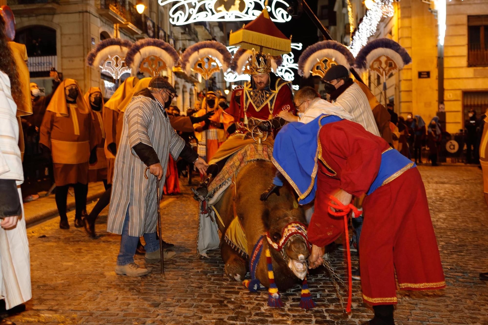 Sin abrazos  a los Reyes magos de Alcoy