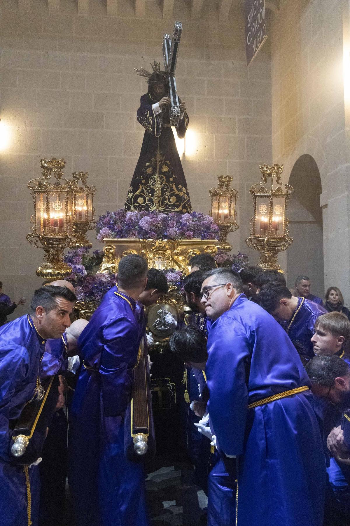 Martes Santo en Alicante 2026: Procesión de la Hermandad de Nuestro Padre Jesús