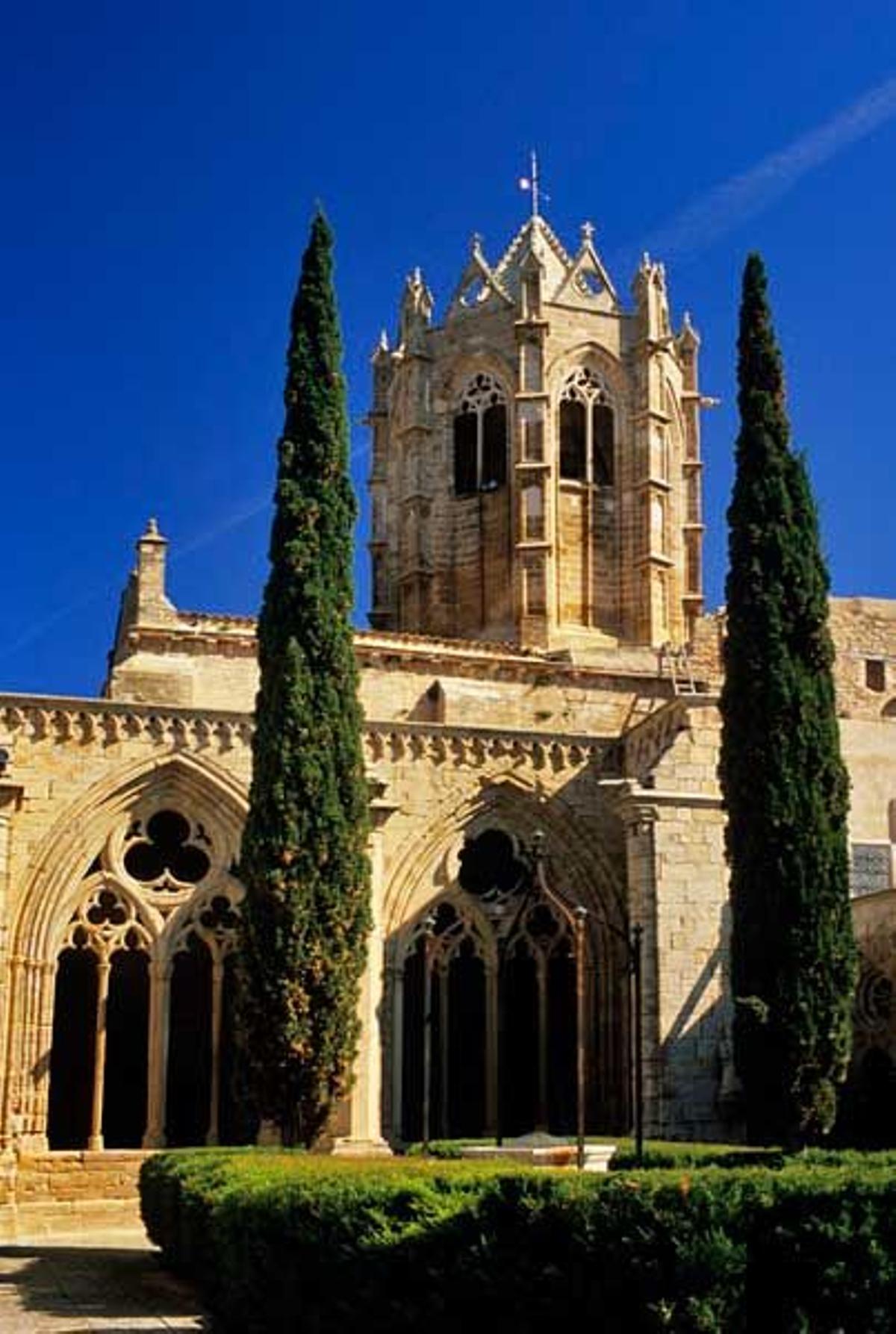 Clausto del monasterio cistercense de Santa María de Vallbona.