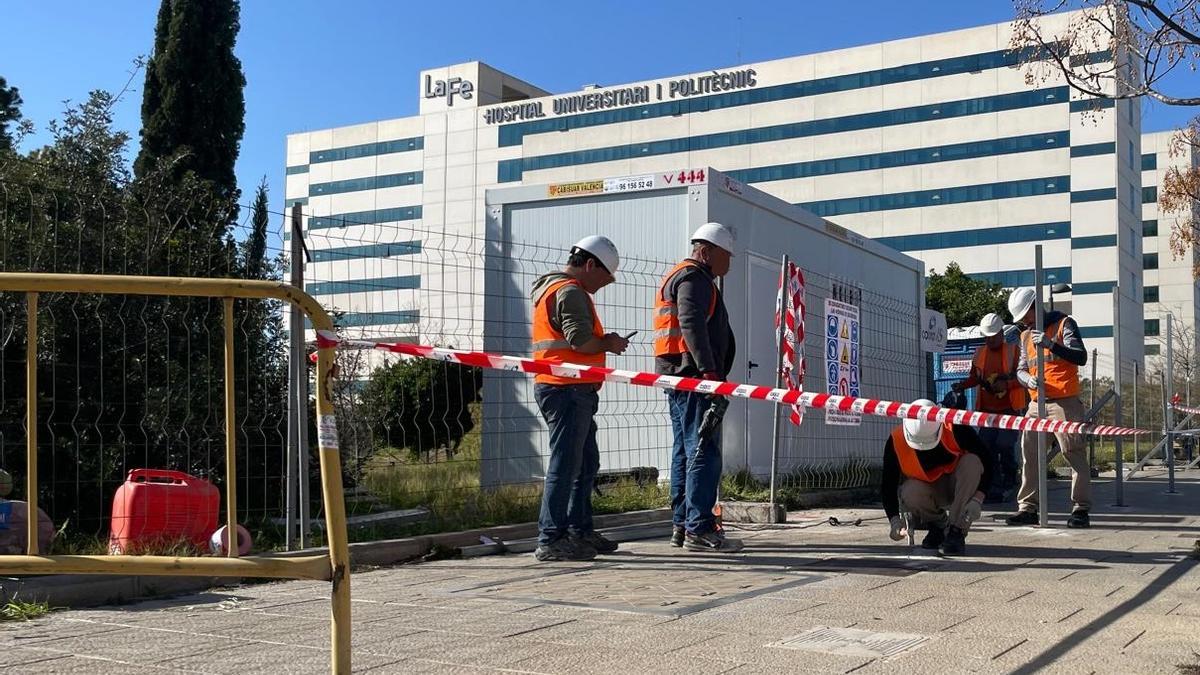 Primeros operarios en las obras de construcción del Centro de Protonterapia junto a la Fe, el primero público en la Comunidad Valenciana