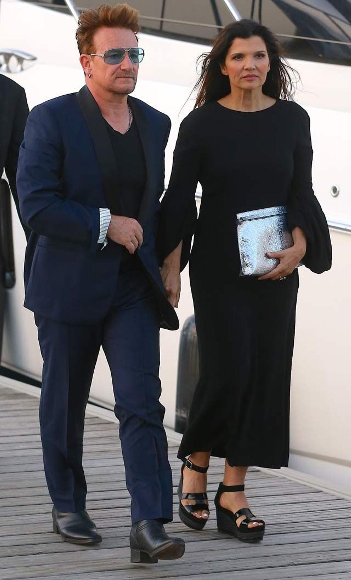 Bono y Ali Hewson en la gala solidaria de la Fundación Leonardo DiCaprio.
