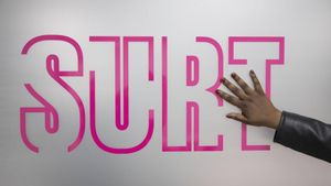 Barcelona, 7 de marzo de 2025. Inauguración del espacio Barceloneta de la Fundación Surt. En la imagen, Laura (nombre ficticio), es una de las beneficiarias de la fundación
