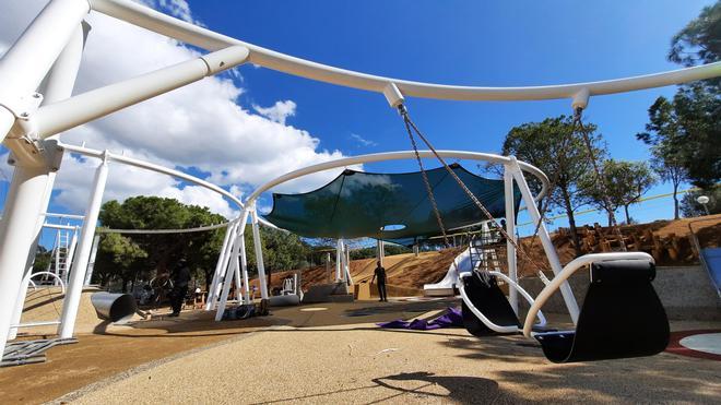 Toboganes espectaculares: los parques infantiles de Barcelona en los que alucinarán tus hijos