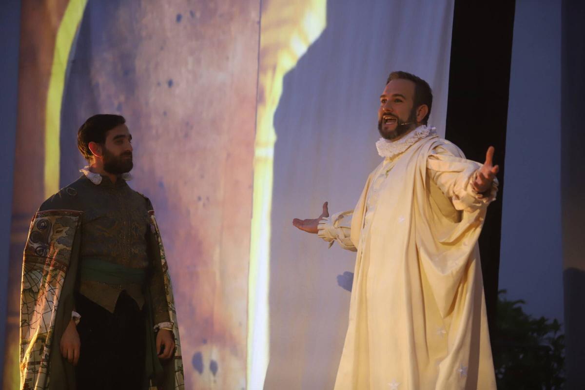 El Patio de San Eulogio acoge la representación de 'El gran teatro del mundo' de Calderón