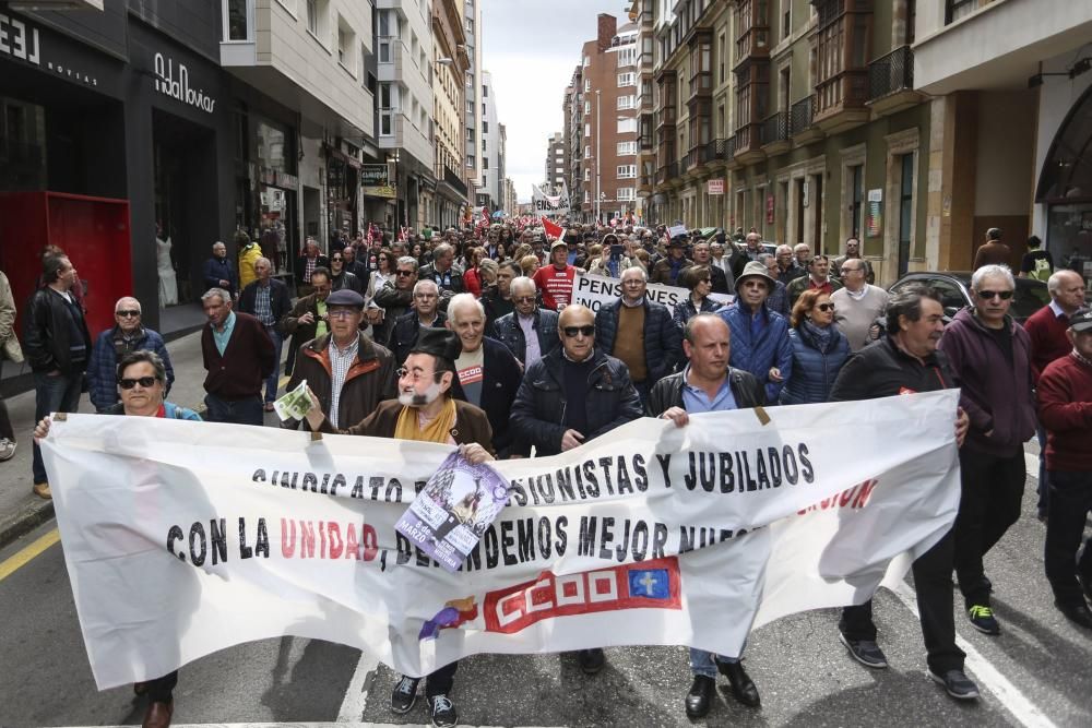 Protesta de pensionistas en Gijón