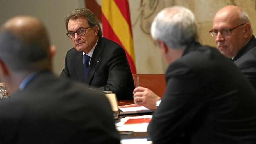 El President de la Generalitat en funcions, en l&#039;última reunió setmanal del Govern català