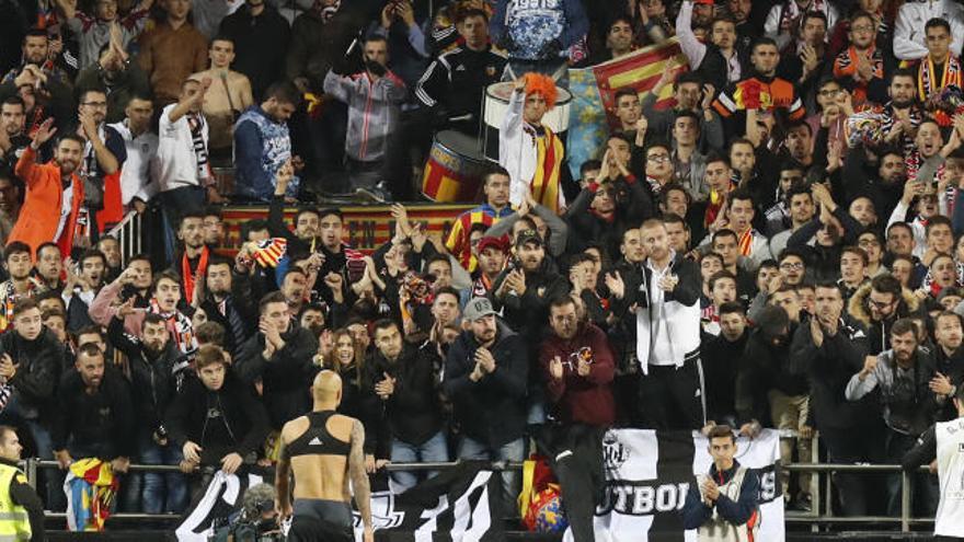 Mestalla: Una caldera para recibir al Madrid