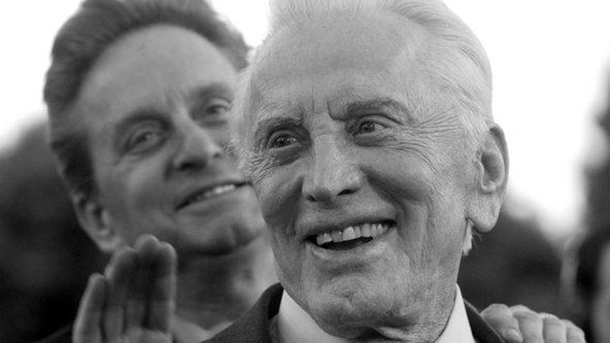 Kirk Douglas: &quot;Nada nunca te prepara para gestionar el éxito&quot;