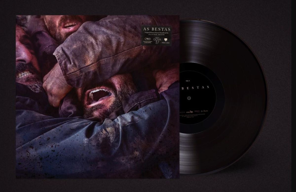 Vinilo de la banda sonora de "As bestas" editado por Humo.