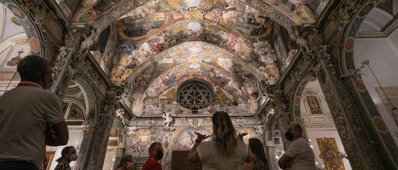 Visita nocturna a l&#039;església de Sant Nicolau.