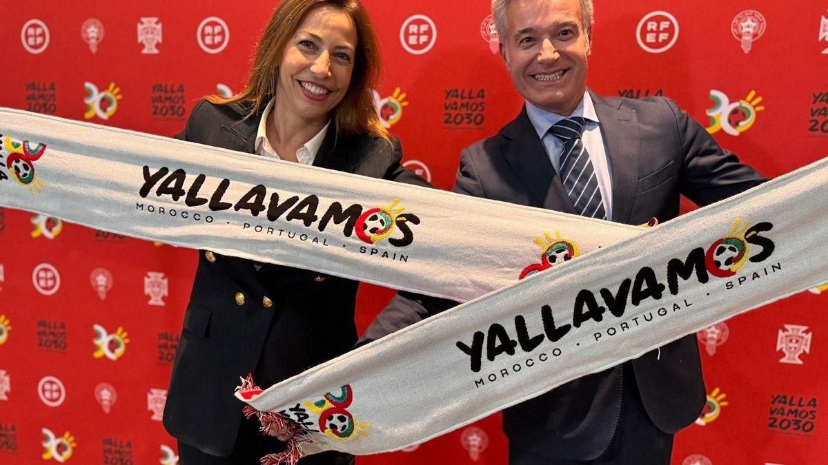 Natalia Chueca y Víctor Serrano, el pasado diciembre en la sede de la RFEF tras confirmarse Zaragoza como sede mundialista.