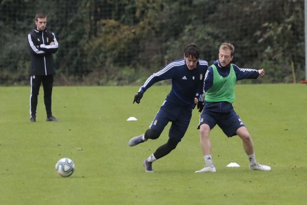 El Real Oviedo se ejercita en El Requexón