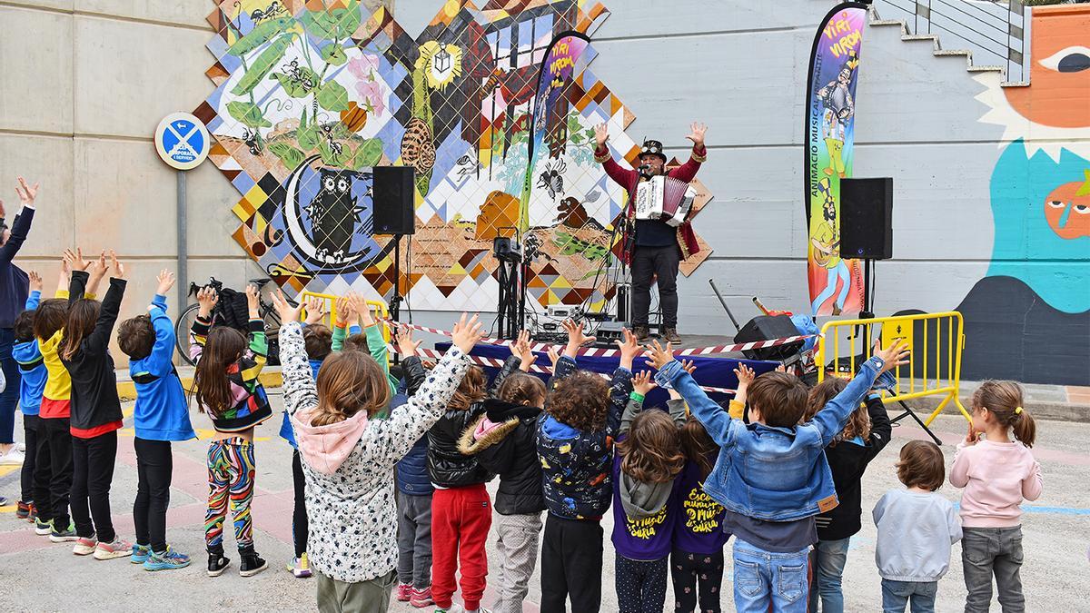 La sessió d&#039;animació celebrada dins del programa d&#039;activitats de la Setmana Cultural de l&#039;Escola Municipal de Música de Súria