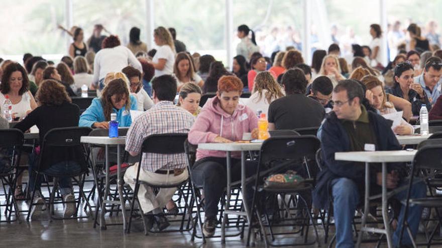 Aspirantes que se presentaron en 2015 a la oposición para auxiliar de enfermería de la OPE 2007.