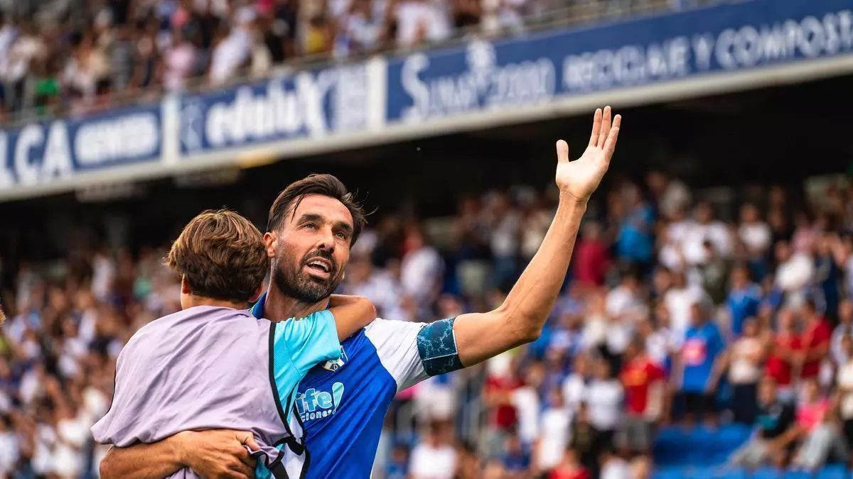 Enric Gallego, el pichichi cuarentón del CD Tenerife y de toda la Segunda División