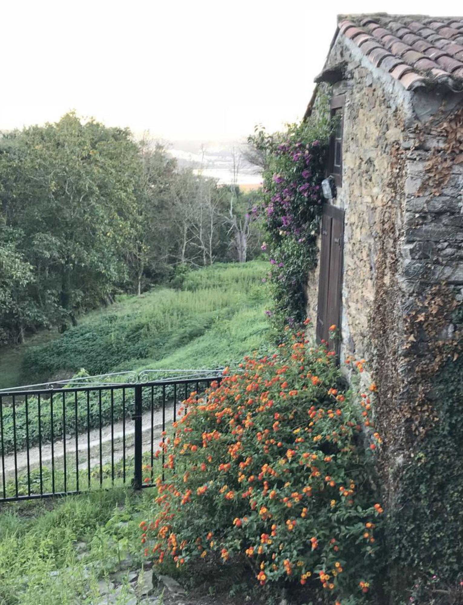 Casa natal de José Varela en la aldea de Montecelo, en Bergondo.