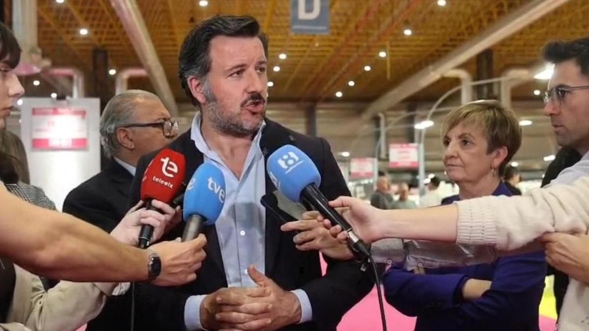 El alcalde de Elche apunta a 14 ilicitanos atrapados en Oriente Medio tras el cierre del espacio aéreo