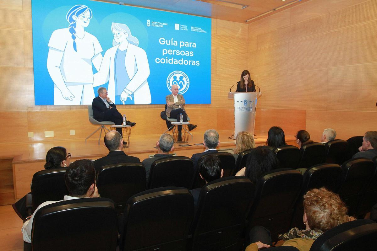 Ourense centro cultural Diputacion jornada sobre Cuidados a cuidadores enfermeros enfermeras