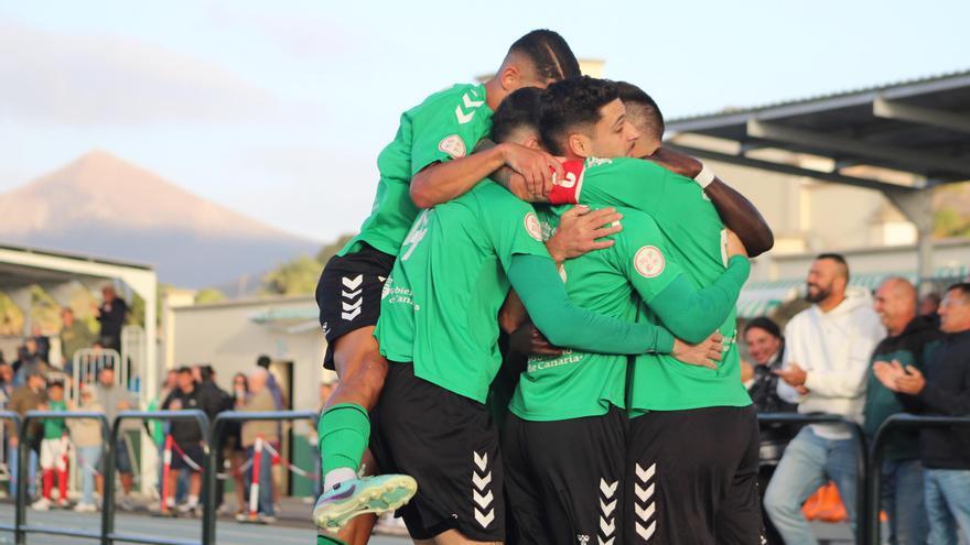 El Unión Sur Yaiza golea al Santa Úrsula en un final de partido con cuatro goles