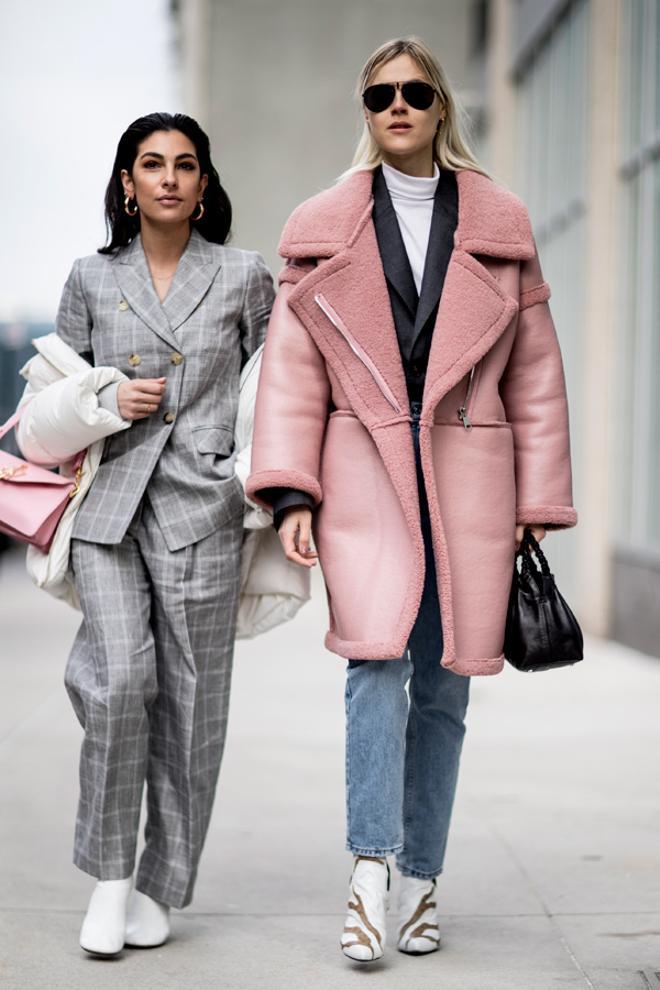 'Twinning' en combinación de rosa en el 'street style' de Nueva York