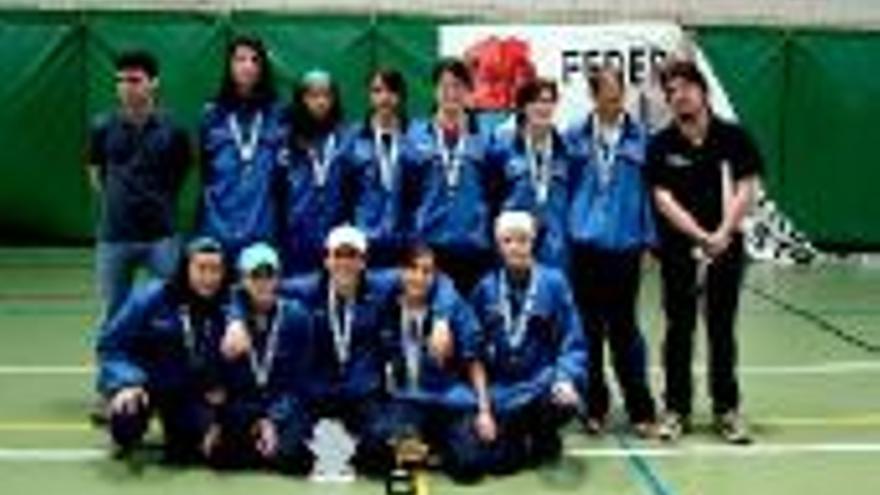 EL FEMENINO CACERES, CAMPEON INFANTIL