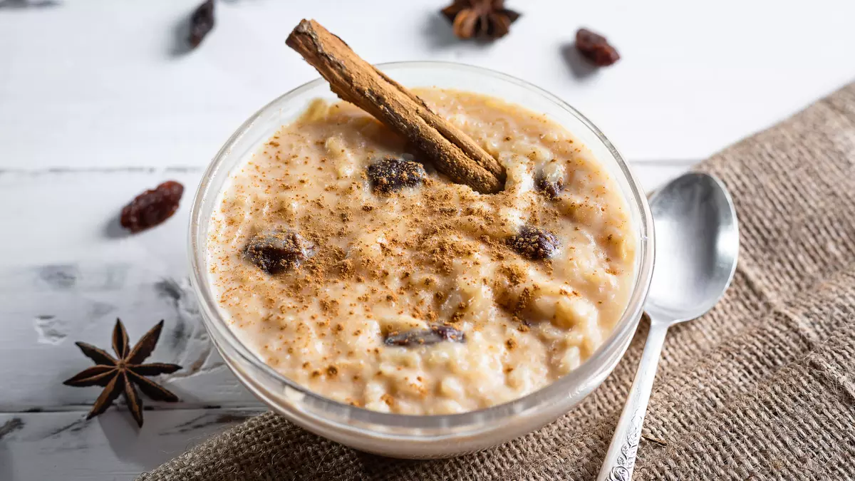 El arroz con leche es muy fácil de preparar.