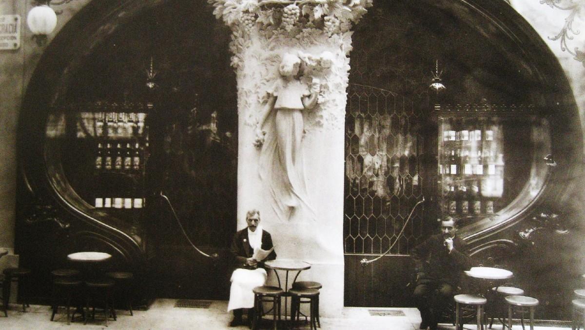 En la decoración del café Torino, un templo del modernismo, participaron Antoni Gaudí, Pere Falqués y Josep Puig i Cadafalch.