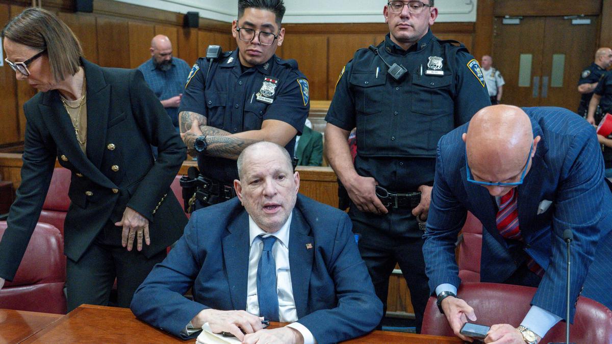 Harvey Weinstein en la corte de Manhattan de Nueva York.