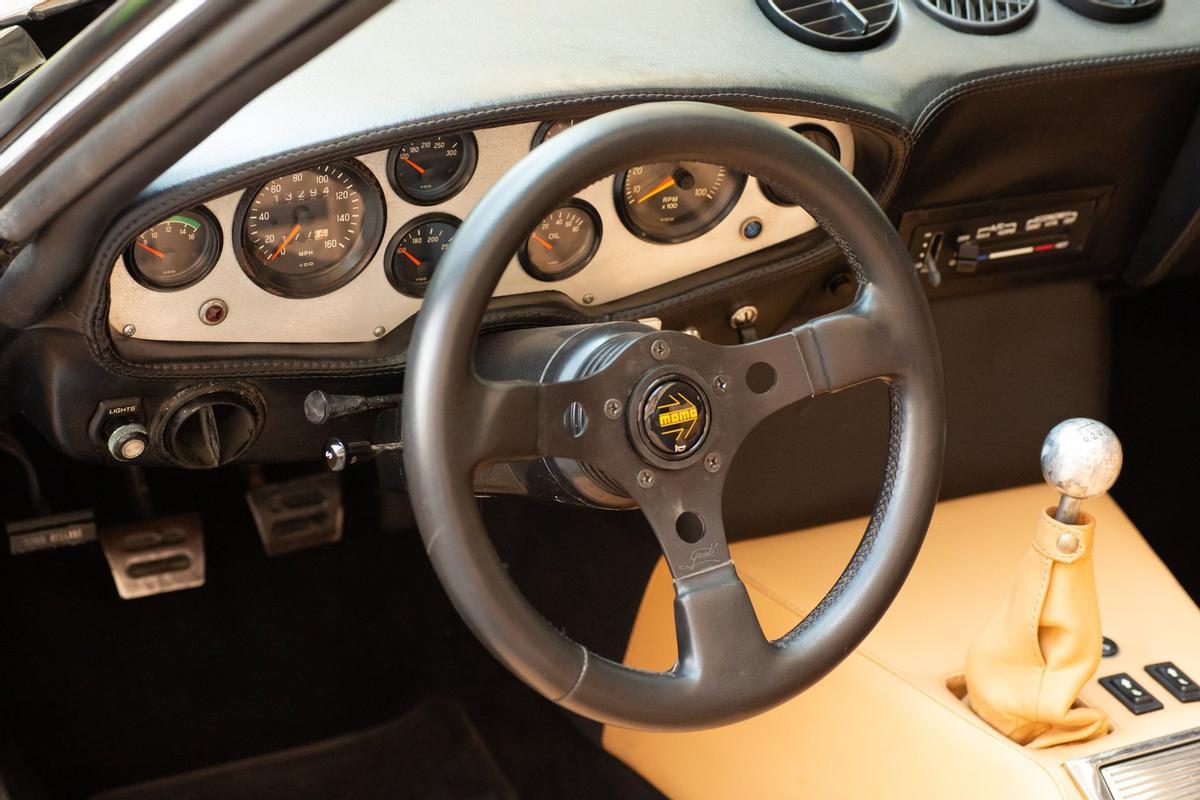 Yolsuzluk arabası Miami'de açık artırmaya çıkarıldı